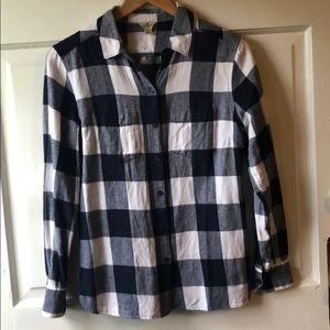 Woolrich light navy Buffalo plaid flannel Button